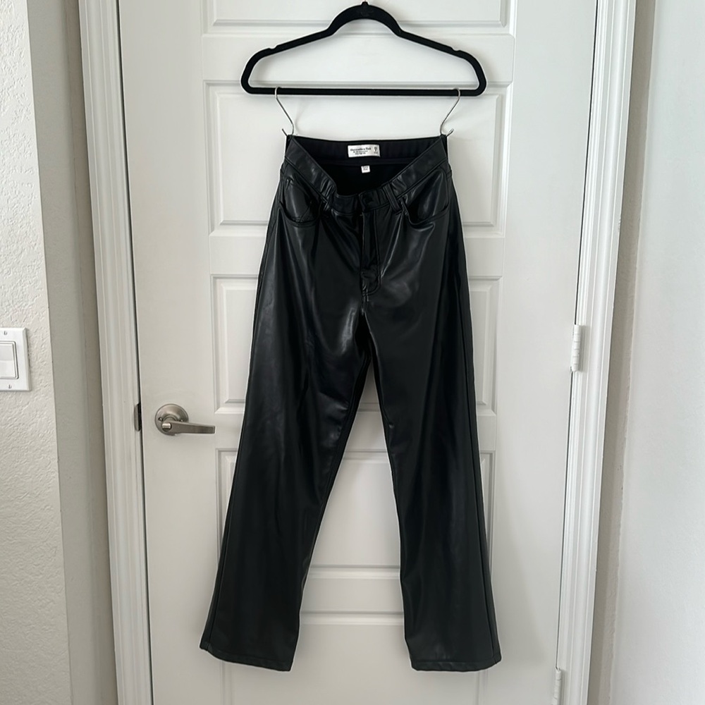 Abercrombie curve love vegan leather pants black size 28/6
